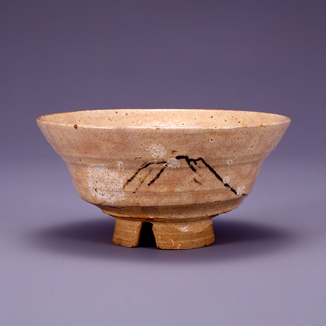 画像：[萩富士図割高台茶碗]の画像